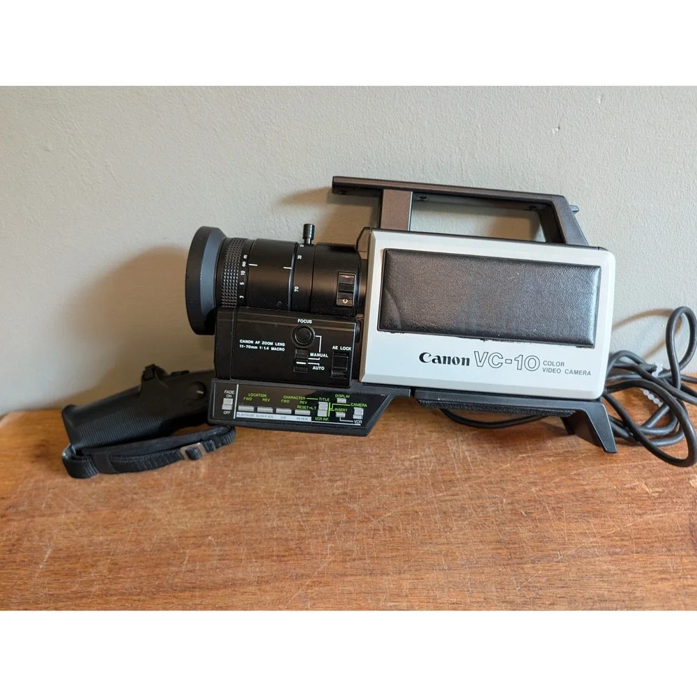 Vintage Canon VC-10 Color Video Camera AF Zoom Lens 11-70mm 1:1.4 UNTESTED